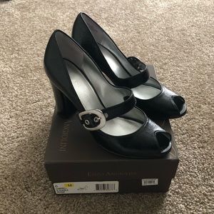 Enzo Angiolini Eamybell Black Patent Heels Size 6M